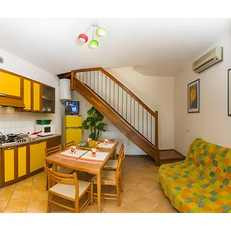 Borgo Stella Y Μπιμπιόνε